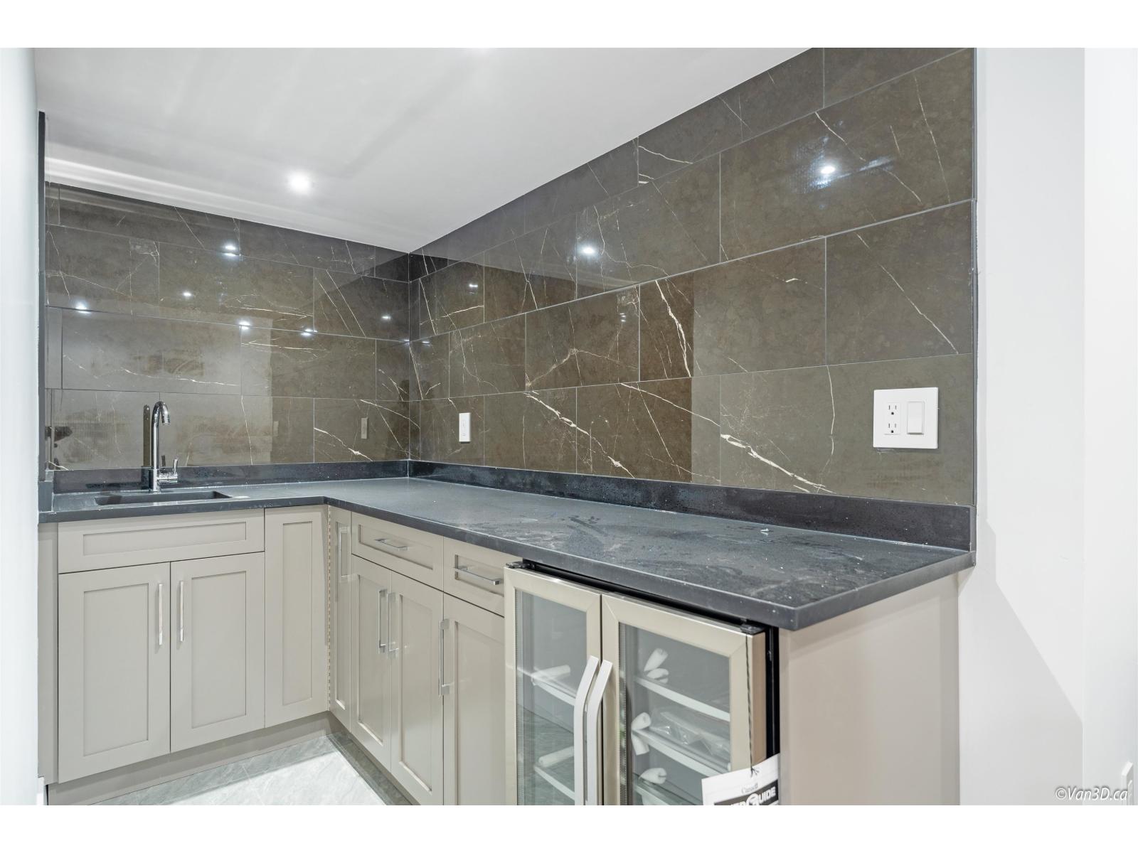 19774 33 Ave, Langley, British Columbia  V3A 0N9 - Photo 30 - R3082366