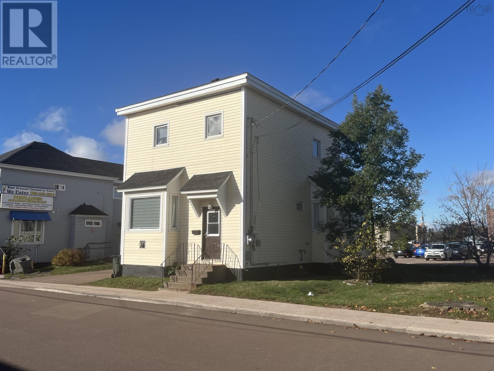 14 Prince arthur Street, Amherst, Nova Scotia