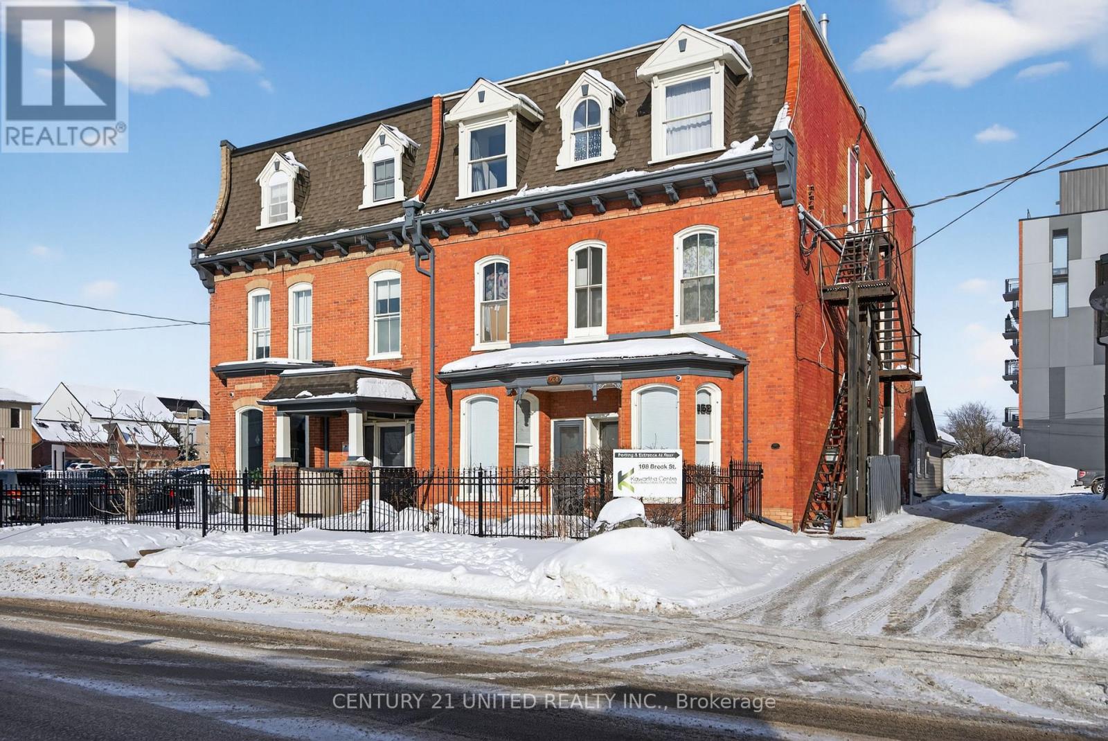 168/172 Brock Street, Peterborough, Ontario  K9H 2P4 - Photo 2 - X12729898