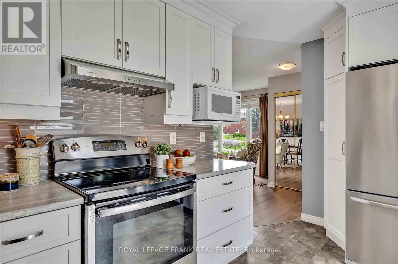 2114 Easthill Drive, Peterborough, Ontario  K9L 1Y8 - Photo 7 - X12729904