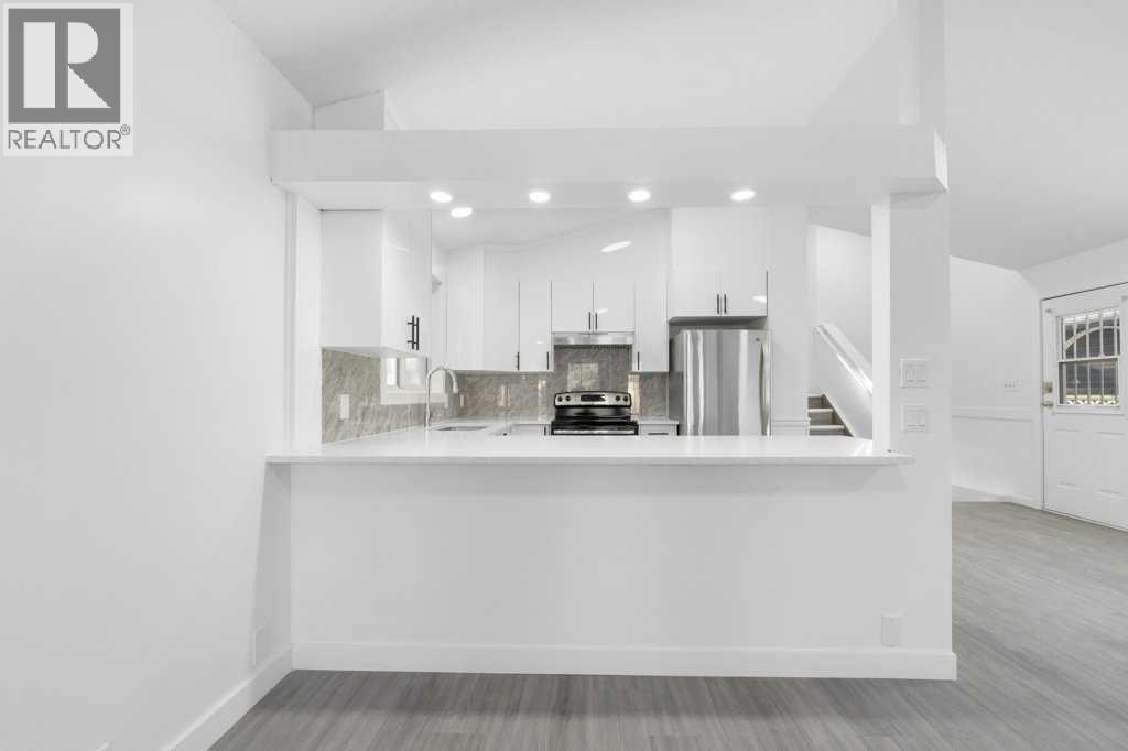 361 Martinwood Place Ne, Calgary, Alberta  T3J 3H7 - Photo 12 - A2268840