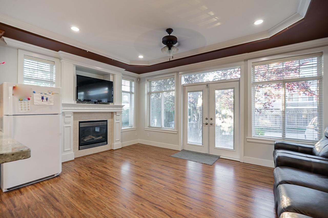 15177 76 Avenue, Surrey, British Columbia  V3S 2H4 - Photo 2 - R3080635