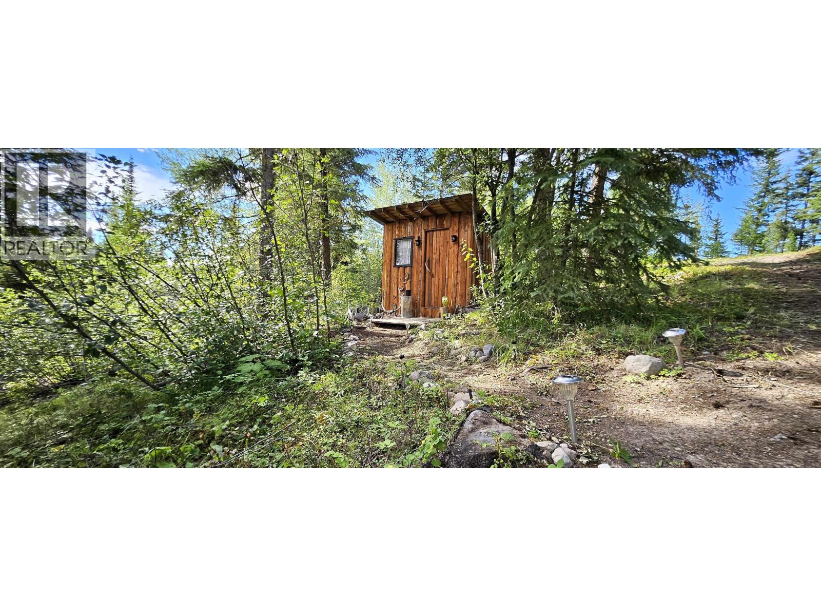 49490 Lloyd Drive, Vanderhoof, British Columbia  V0J 3A3 - Photo 3 - R3083008