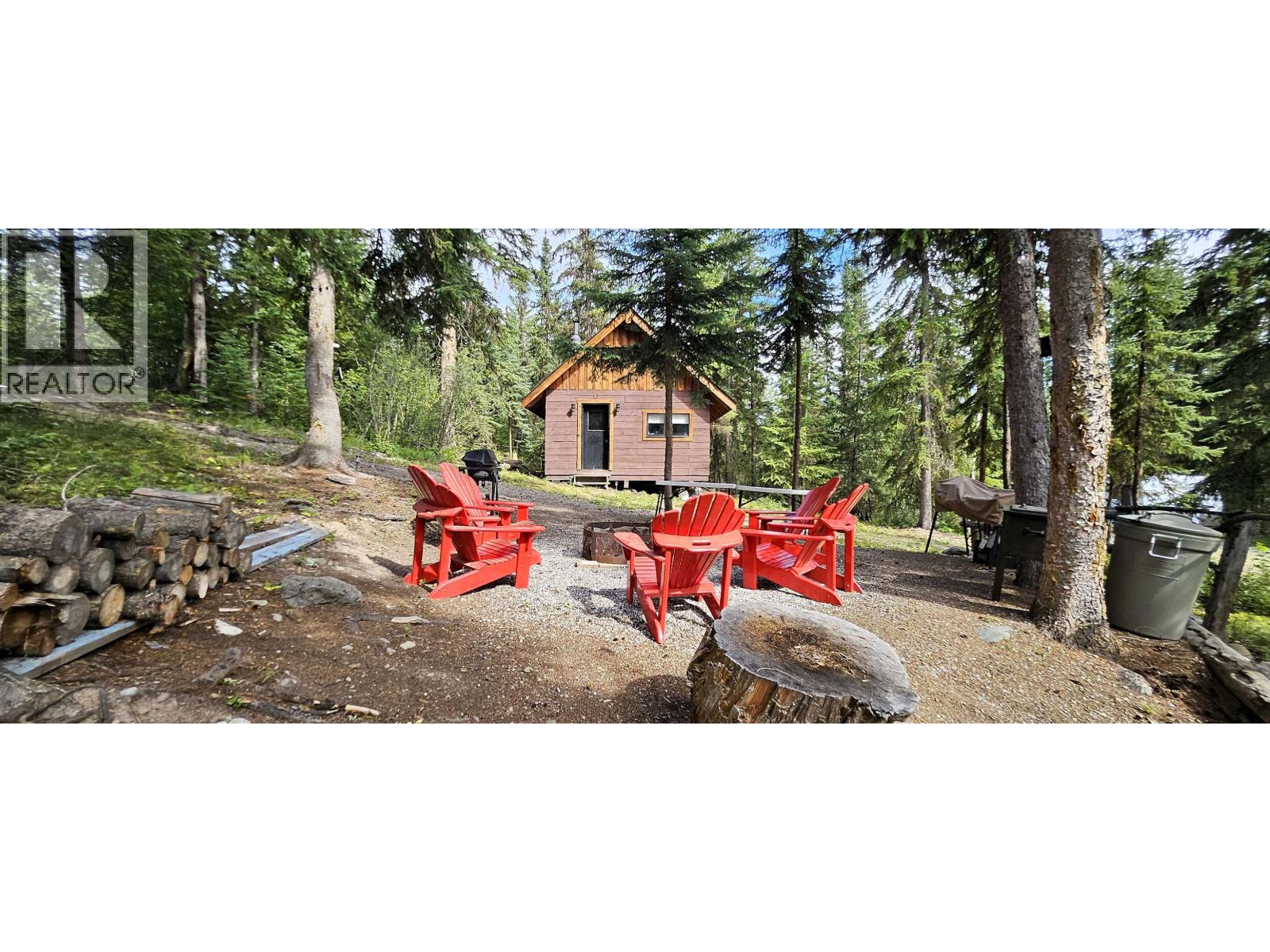 49490 Lloyd Drive, Vanderhoof, British Columbia  V0J 3A3 - Photo 2 - R3083008