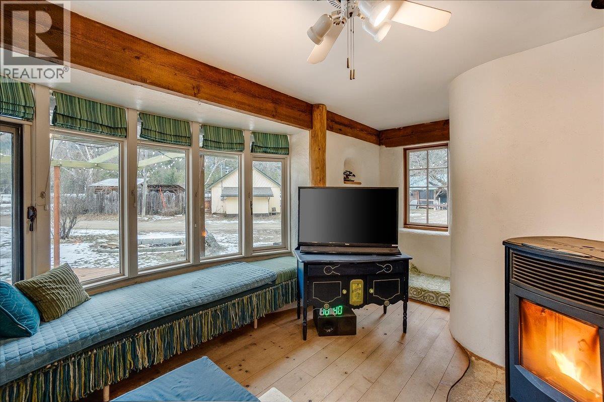 3918 Passmore Upper Road, Passmore, British Columbia  V0G 2J0 - Photo 6 - 10373029