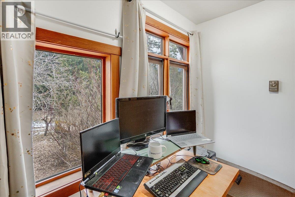 3918 Passmore Upper Road, Passmore, British Columbia  V0G 2J0 - Photo 26 - 10373029