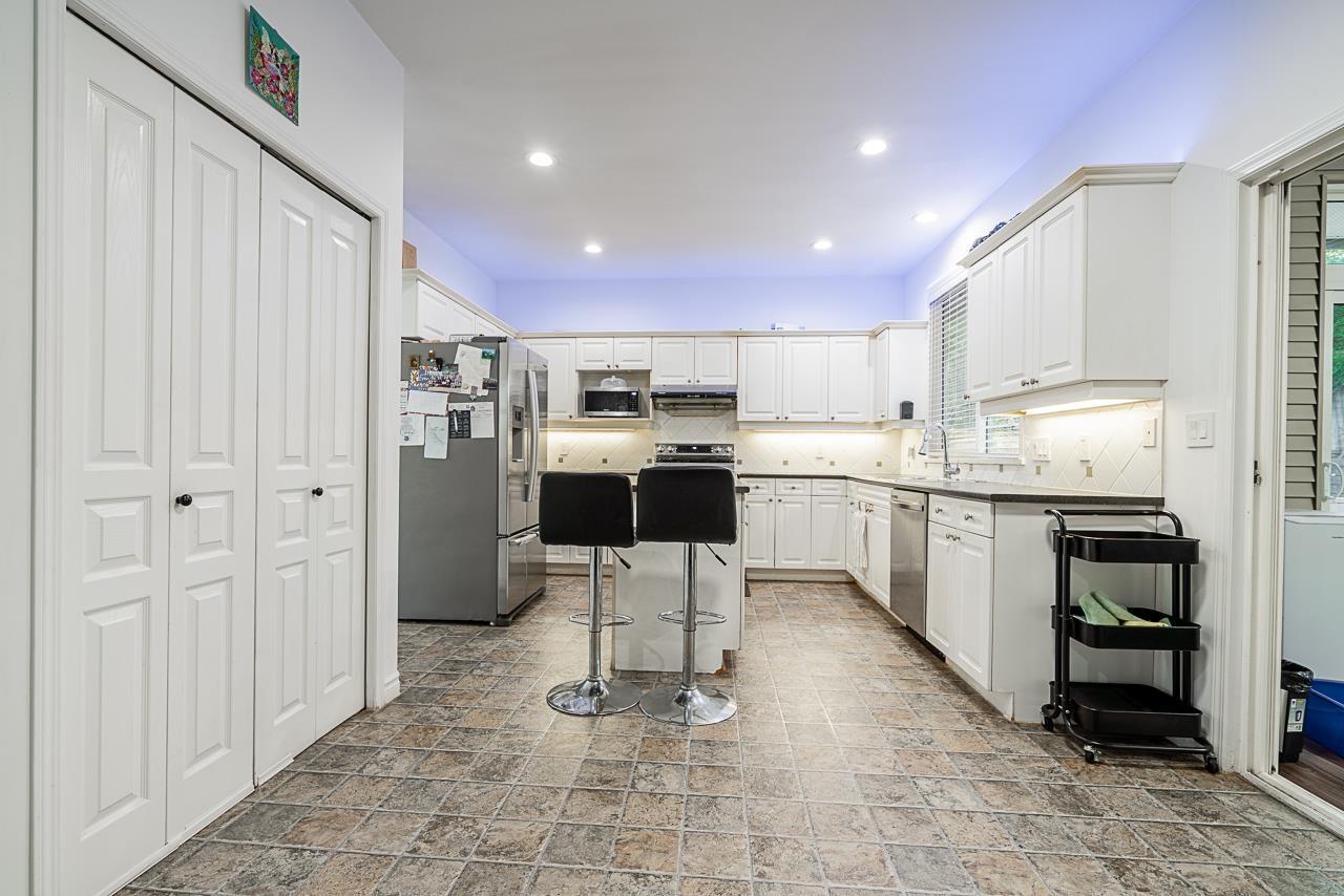 14616 75a Avenue, Surrey, British Columbia  V3S 8Y5 - Photo 11 - R3075629