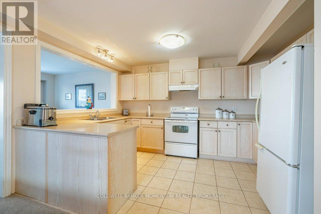 7103 Brittany Court, Niagara Falls, Ontario  L2H 3N6 - Photo 12 - X12729934