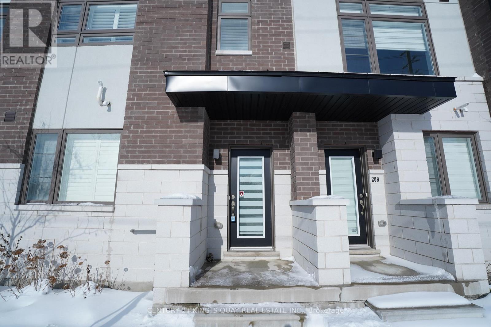 210 - 250 FINCH AVENUE, Pickering, Ontario