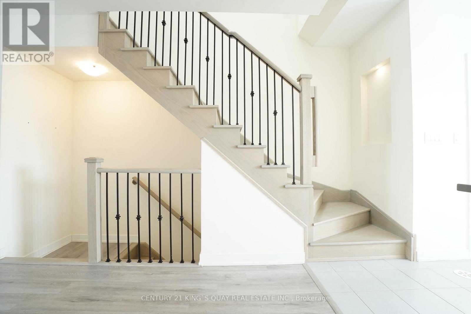 210 - 250 Finch Avenue, Pickering, Ontario  L1V 0G6 - Photo 8 - E12718856