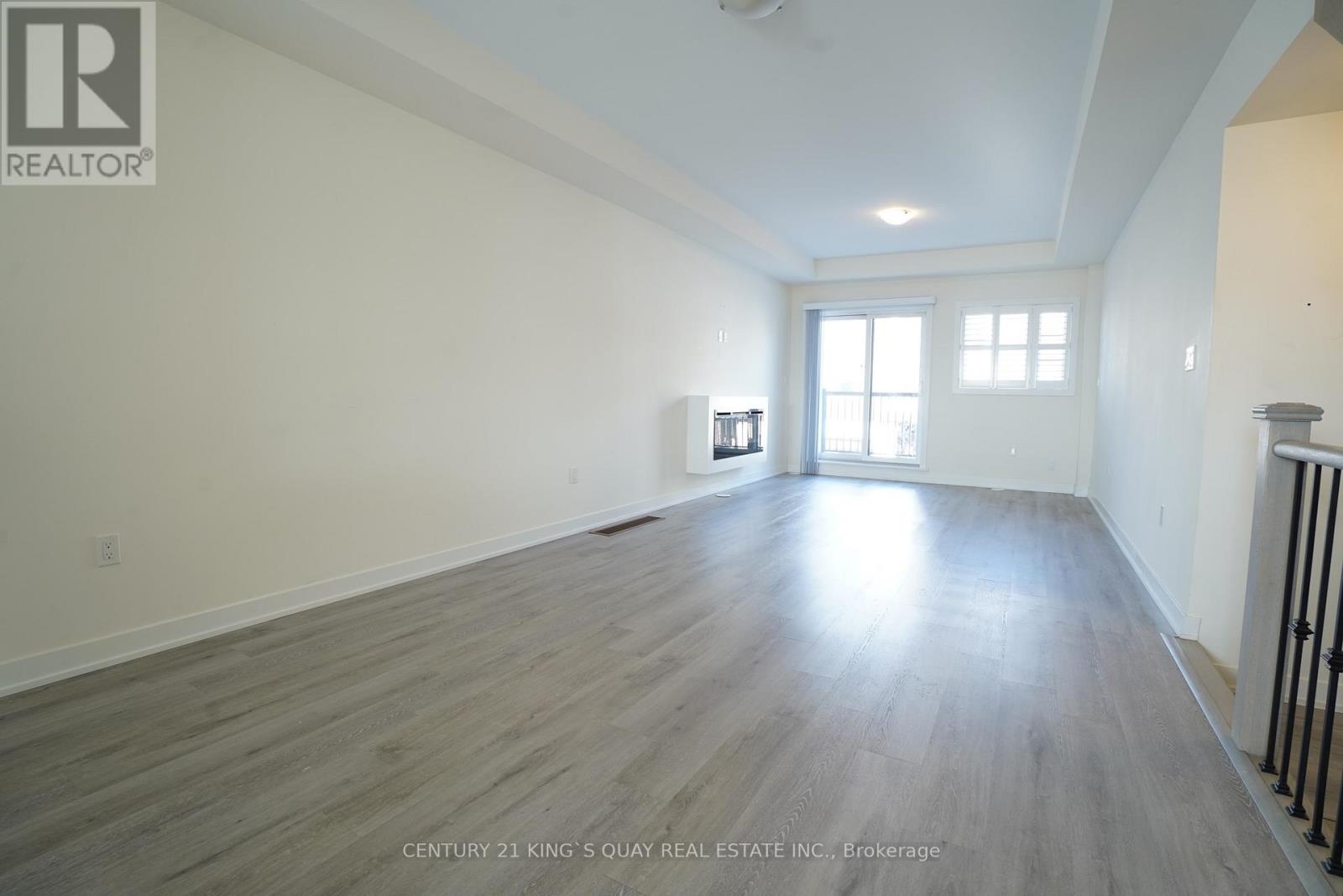 210 - 250 Finch Avenue, Pickering, Ontario  L1V 0G6 - Photo 4 - E12718856