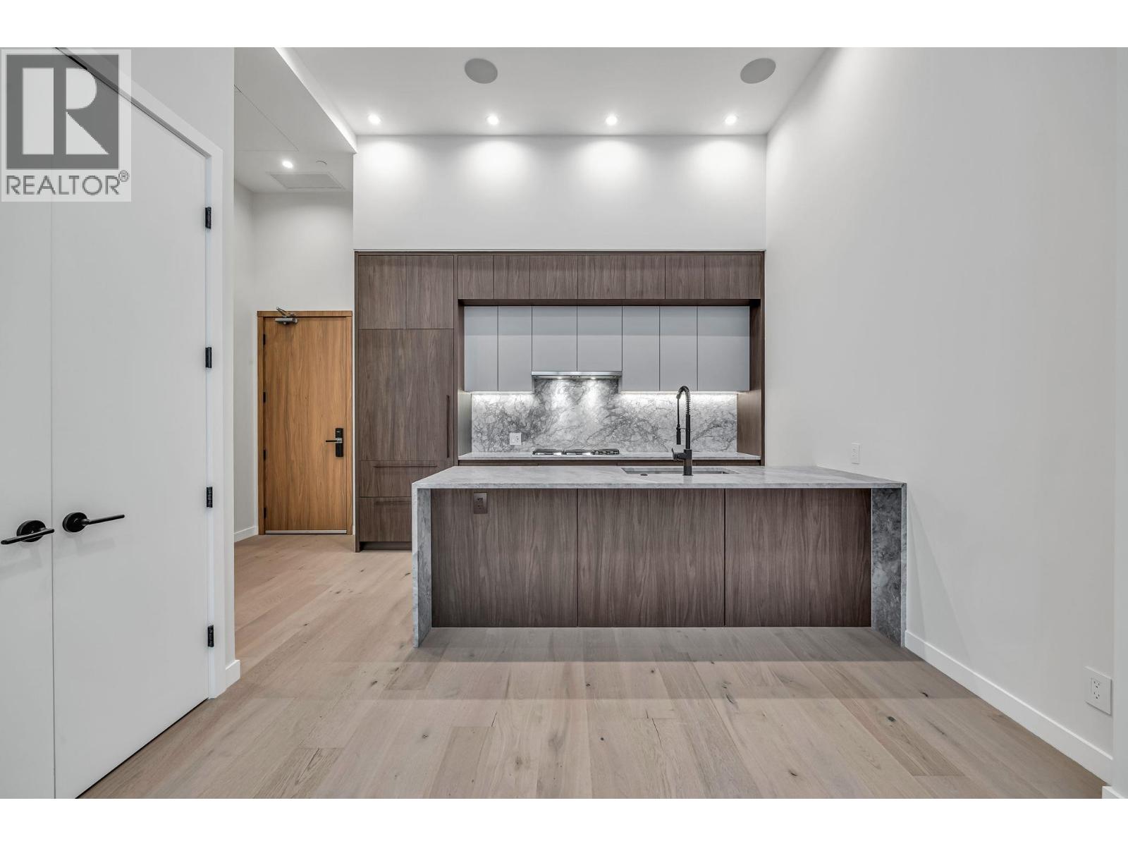 5105 2186 Gilmore Avenue, Burnaby, British Columbia  V5C 0N7 - Photo 1 - R3082975