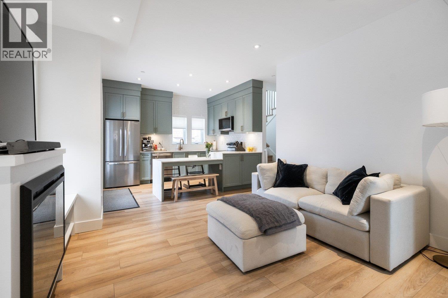 720 E 30th Avenue, Vancouver, British Columbia V5V 2V9 - Photo 4 - R3082958