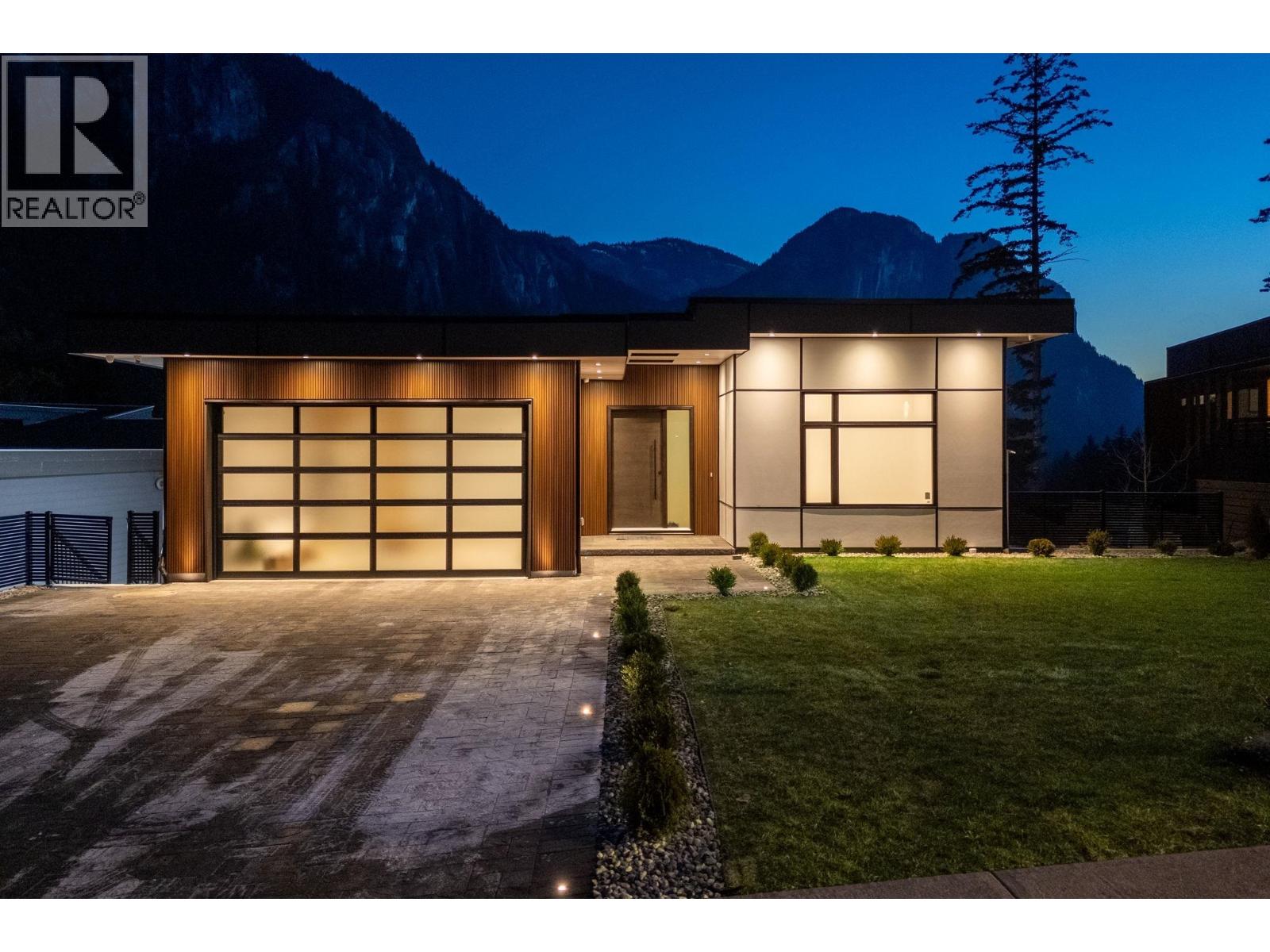 2216 Windsail Place, Squamish, British Columbia  V8B 0T6 - Photo 39 - R3082966