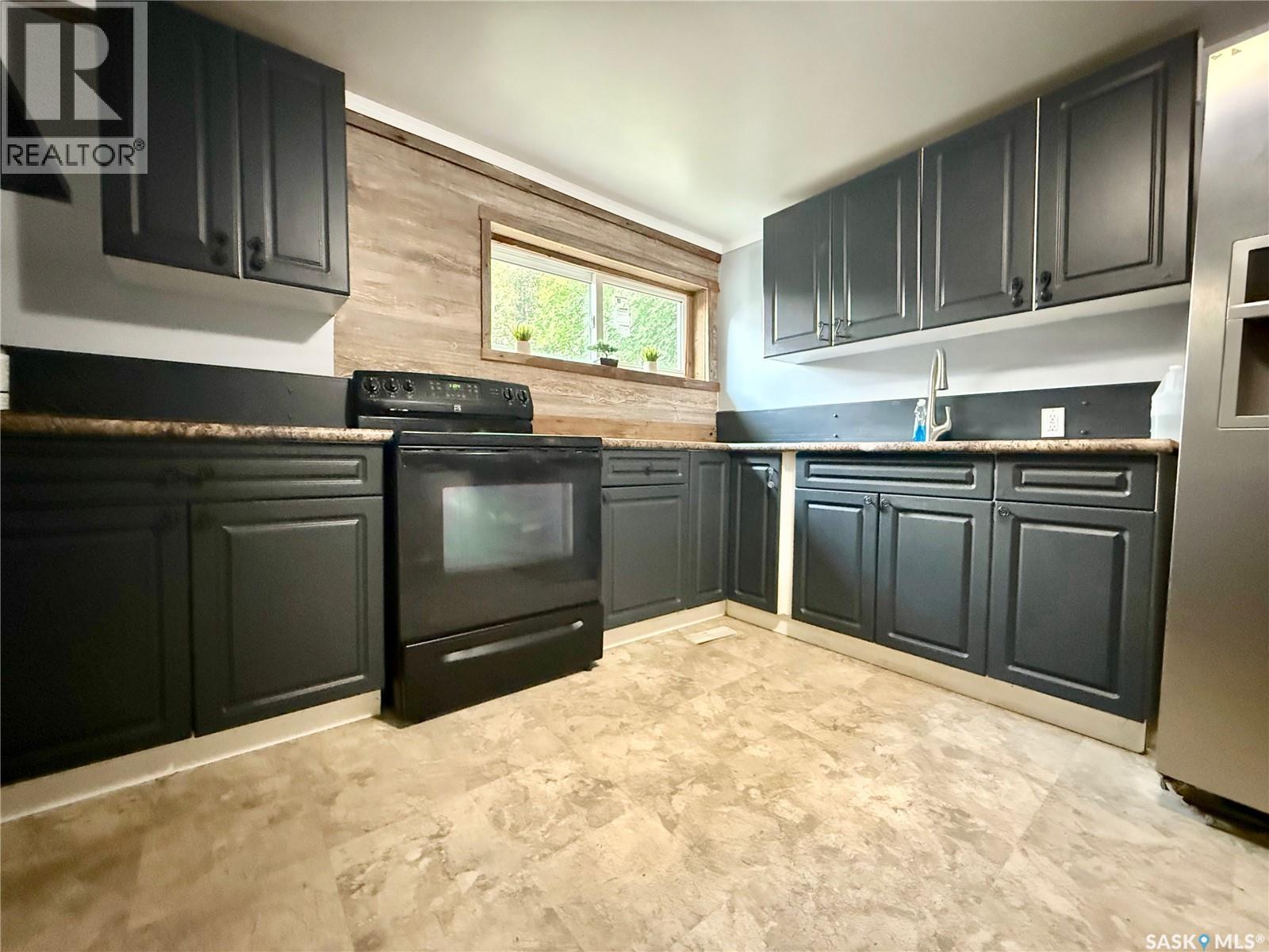 536 6th Street, Humboldt, Saskatchewan  S0K 2A0 - Photo 1 - SK018228