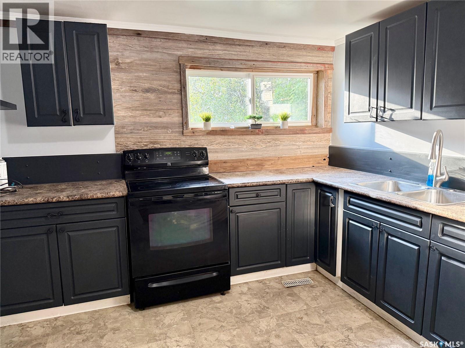 536 6th Street, Humboldt, Saskatchewan  S0K 2A0 - Photo 9 - SK018228