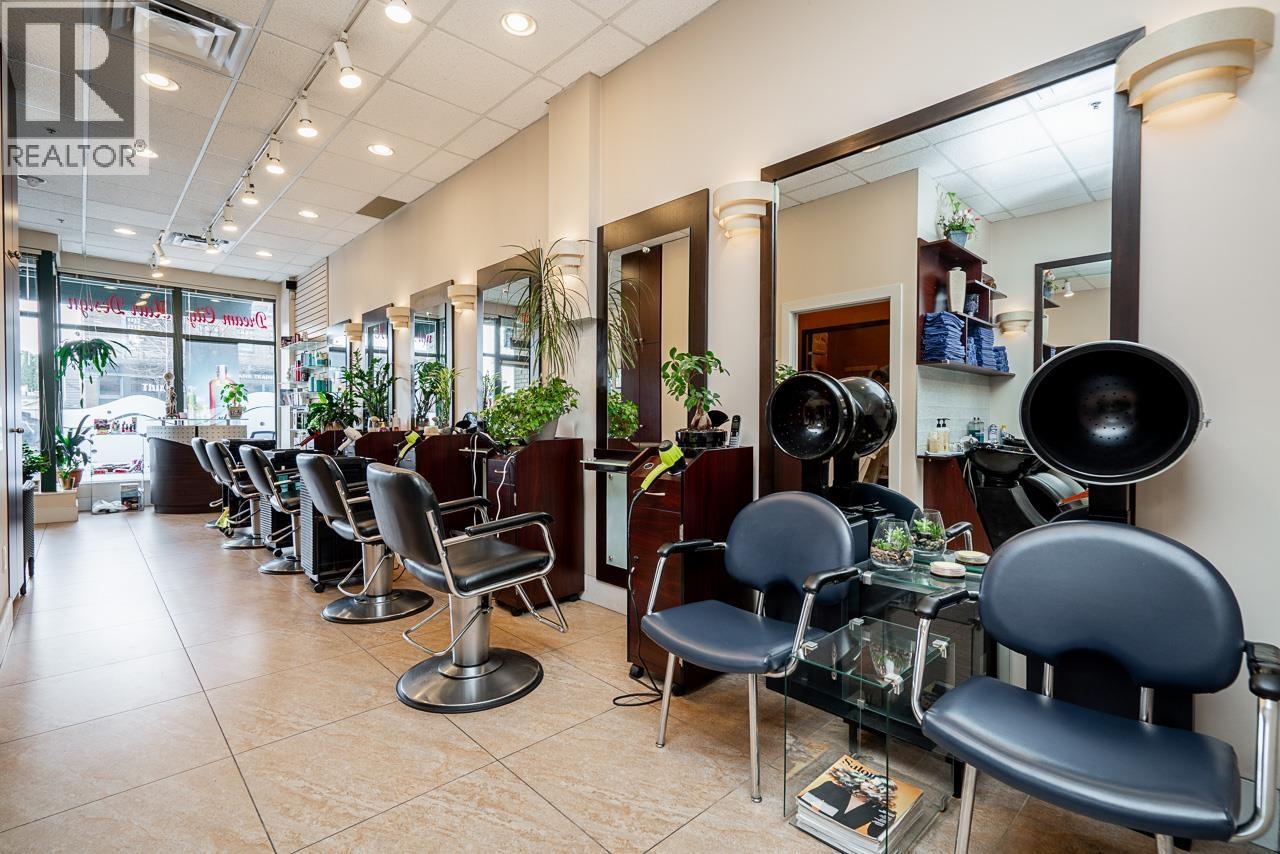 106 W Esplanade, North Vancouver, British Columbia  V7M 1A2 - Photo 10 - C8075525