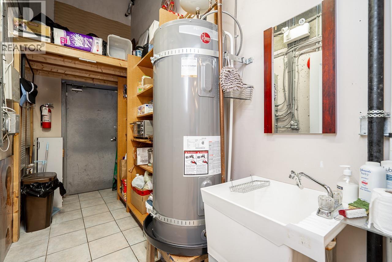 106 W Esplanade, North Vancouver, British Columbia  V7M 1A2 - Photo 17 - C8075525