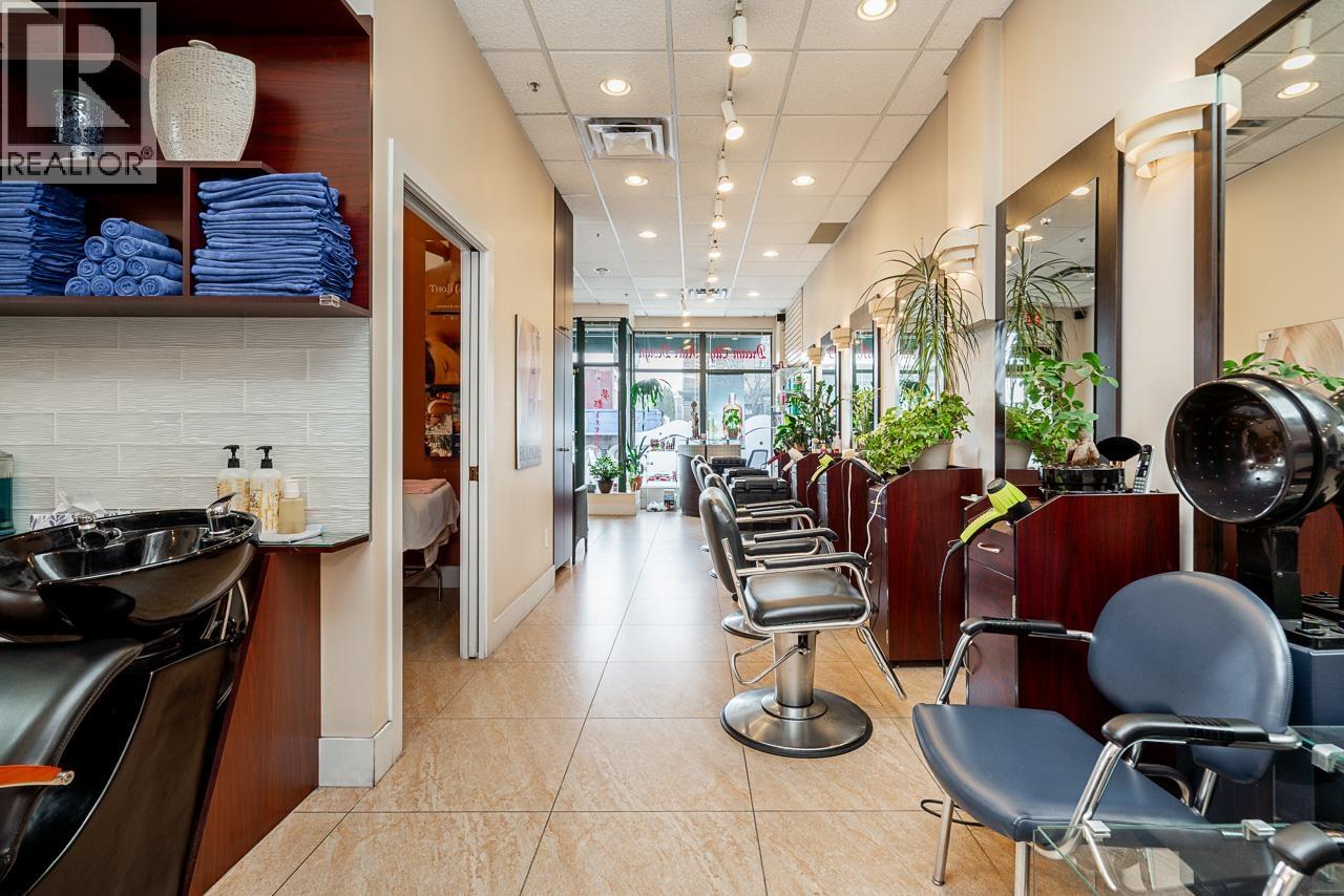 106 W Esplanade, North Vancouver, British Columbia  V7M 1A2 - Photo 9 - C8075525