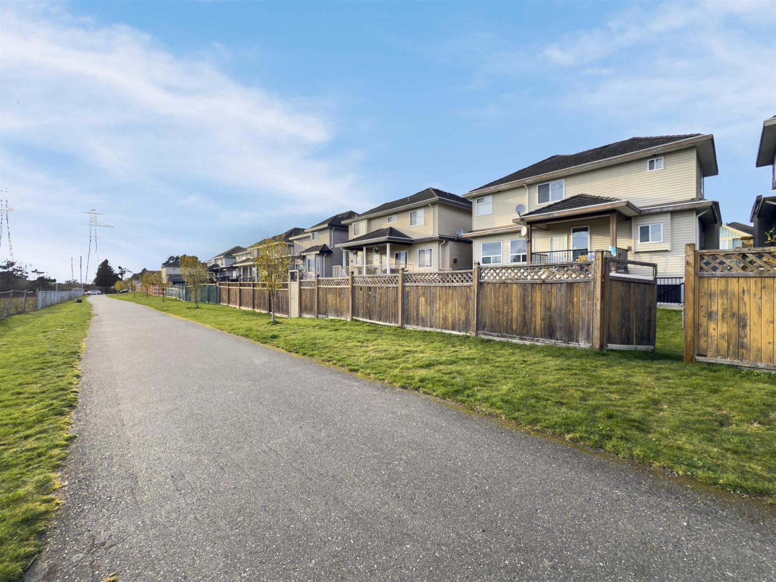 12458 74 Avenue, Surrey, British Columbia  V3W 1P2 - Photo 11 - R3080058