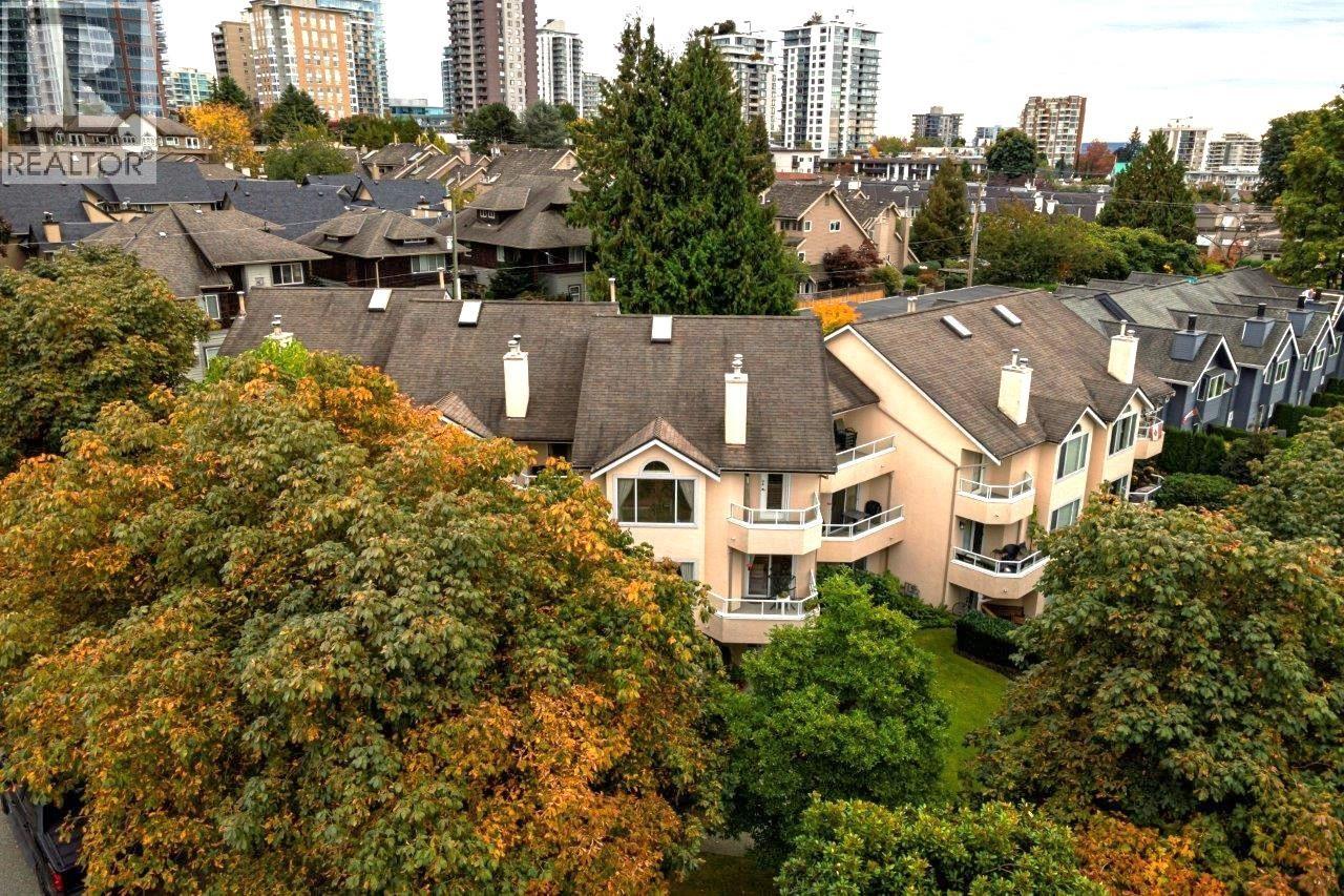 2 261 W 16th Street, North Vancouver, British Columbia  V7M 1T7 - Photo 37 - R3078215