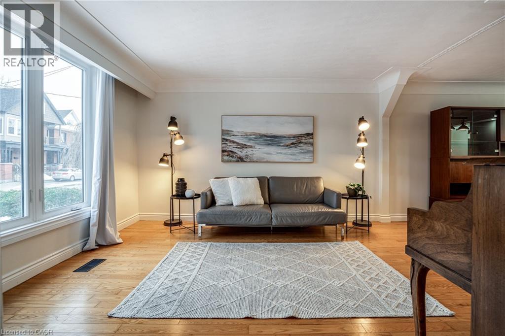 21 Chatham Street, Hamilton, Ontario  L8P 2B3 - Photo 5 - 40800485