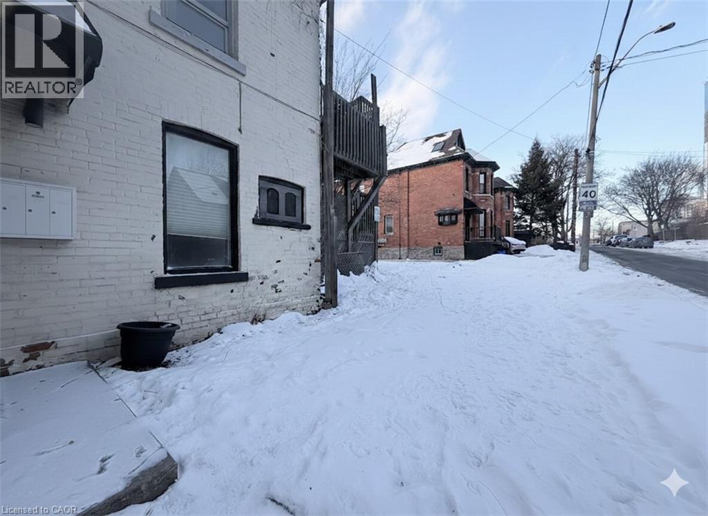 276 Main Street W Unit# 1, Hamilton, Ontario  L8P 1J8 - Photo 8 - 40800949