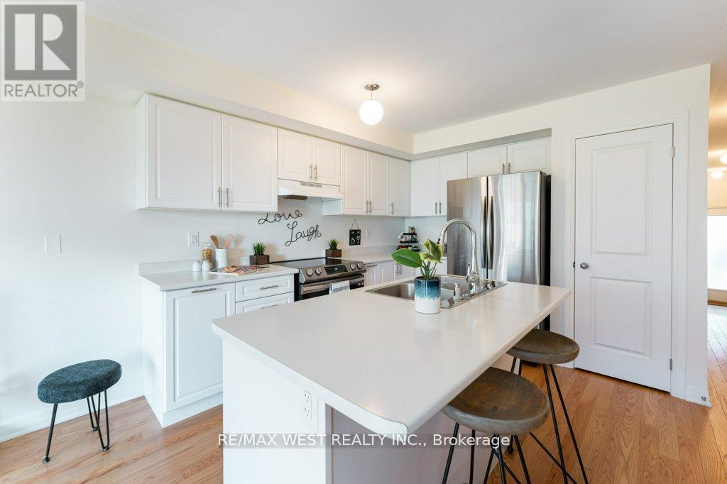 153 Sailors Landing Drive, Clarington, Ontario  L1C 7G4 - Photo 10 - E12729958