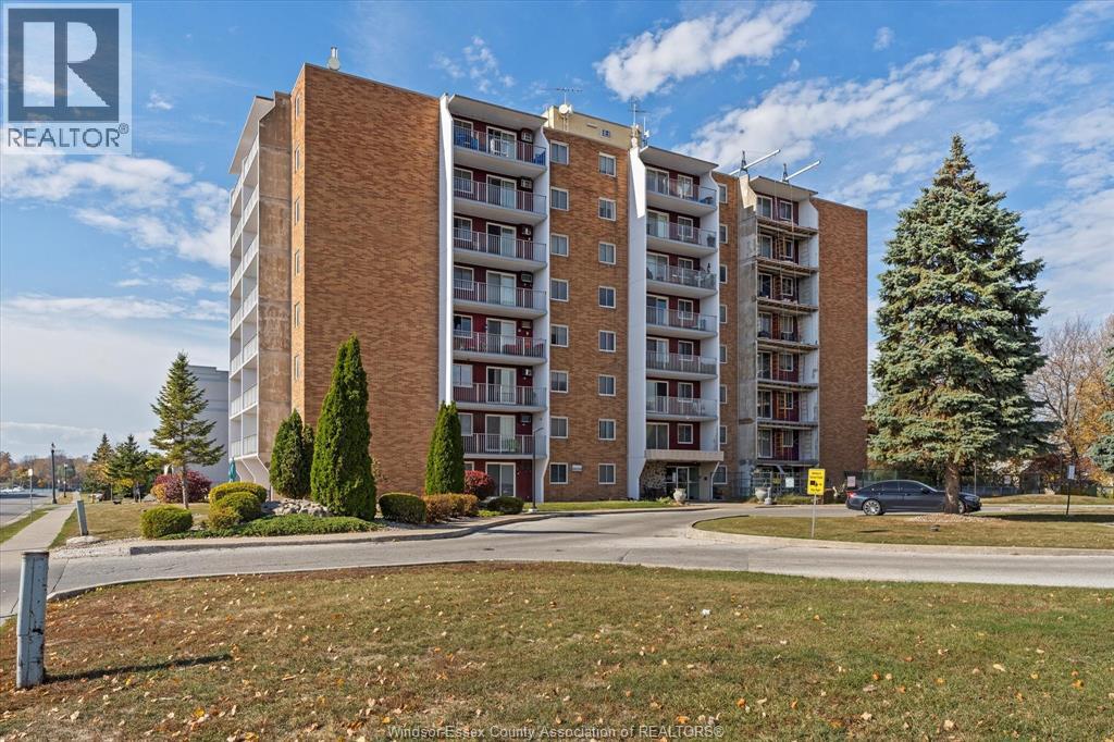 MLS# 26001935: 120 PICKERING Unit# 309, Amherstburg, Canada