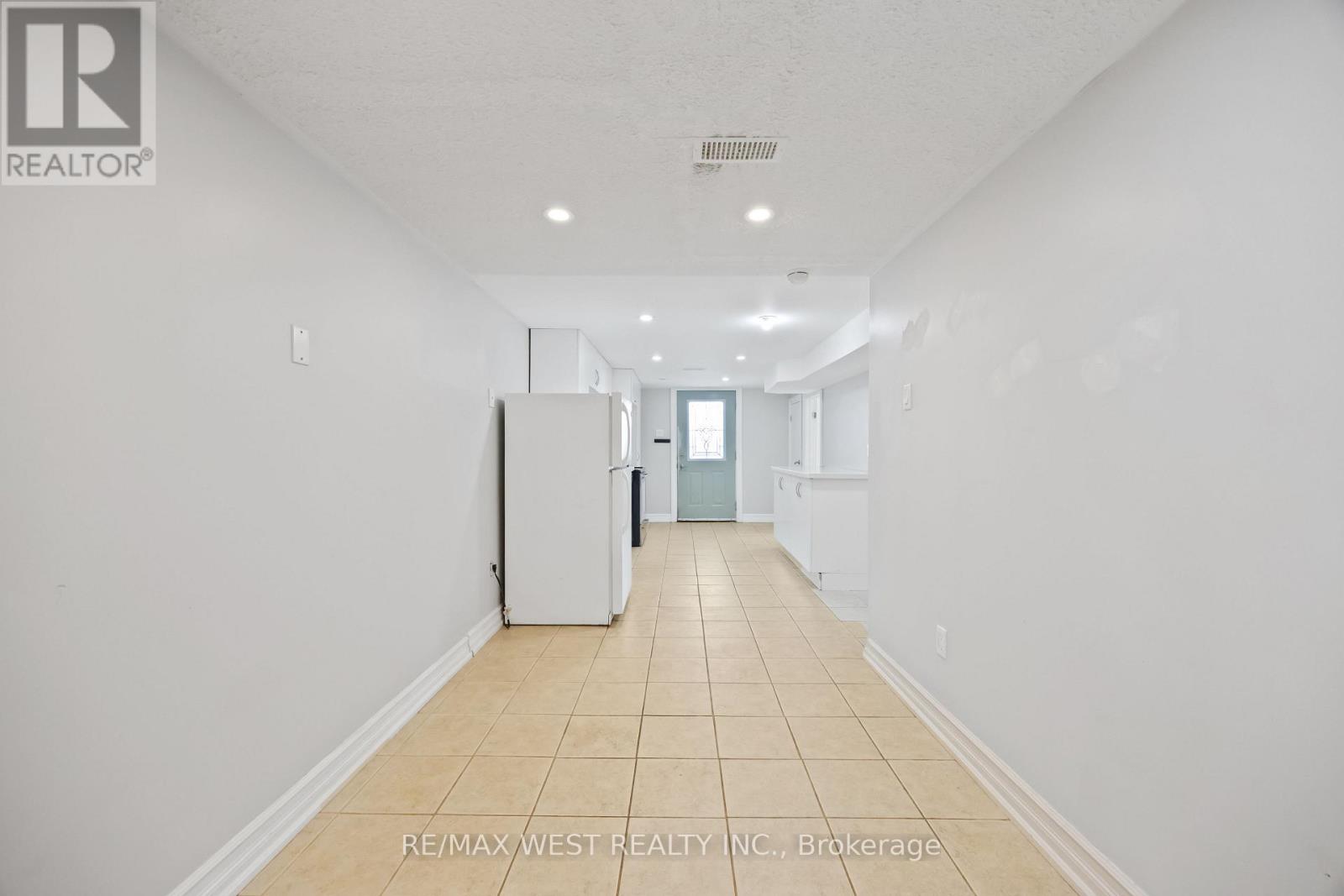 Lower Level - 2440 King Road, King, Ontario  L7B 1J7 - Photo 18 - N12729928