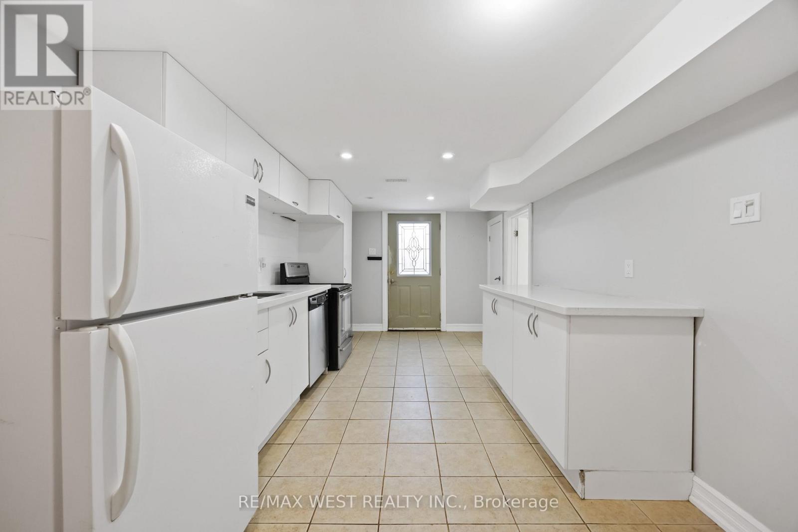 Lower Level - 2440 King Road, King, Ontario  L7B 1J7 - Photo 9 - N12729928