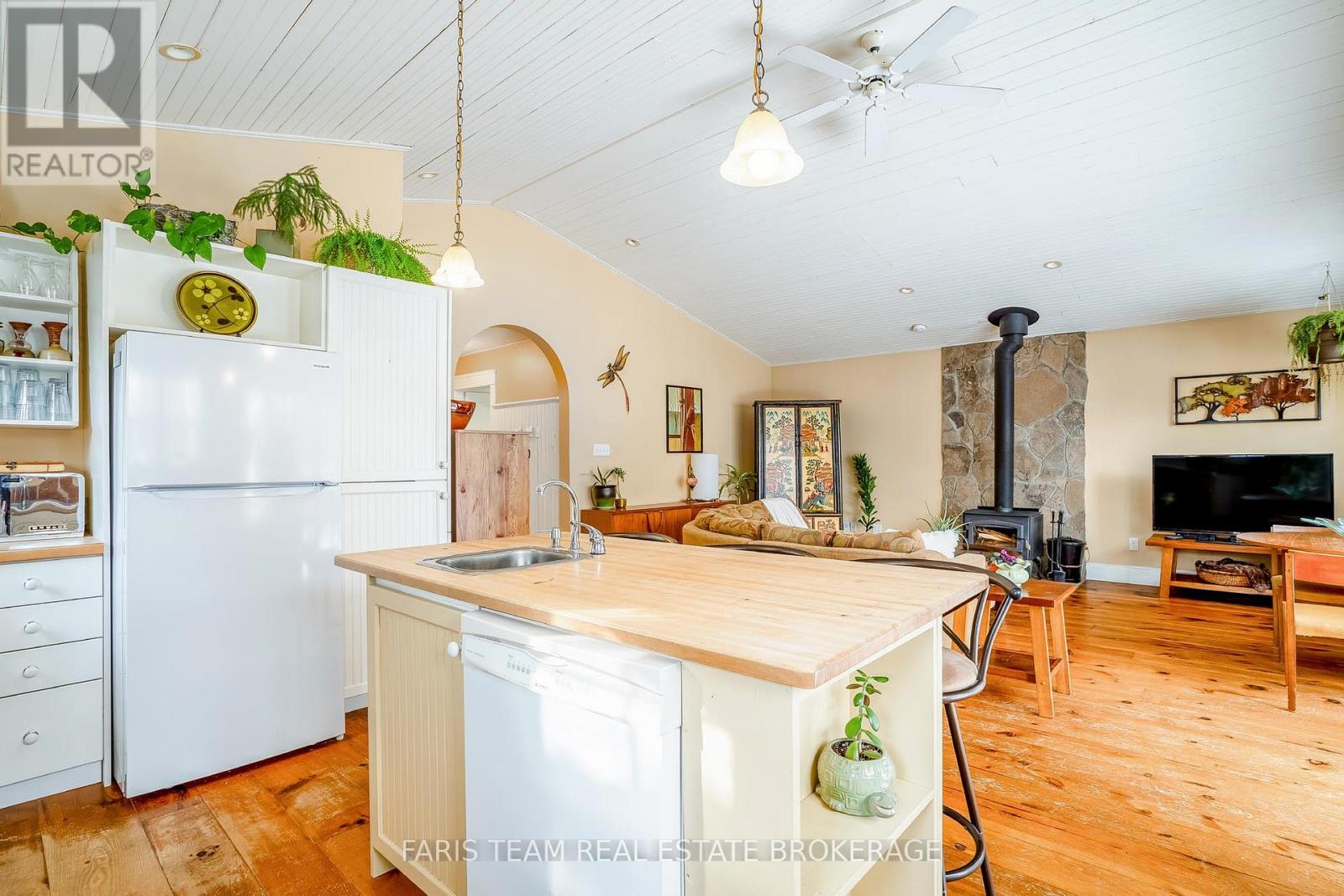 51 61st Street S, Wasaga Beach, Ontario  L9Z 1W1 - Photo 12 - S12729922