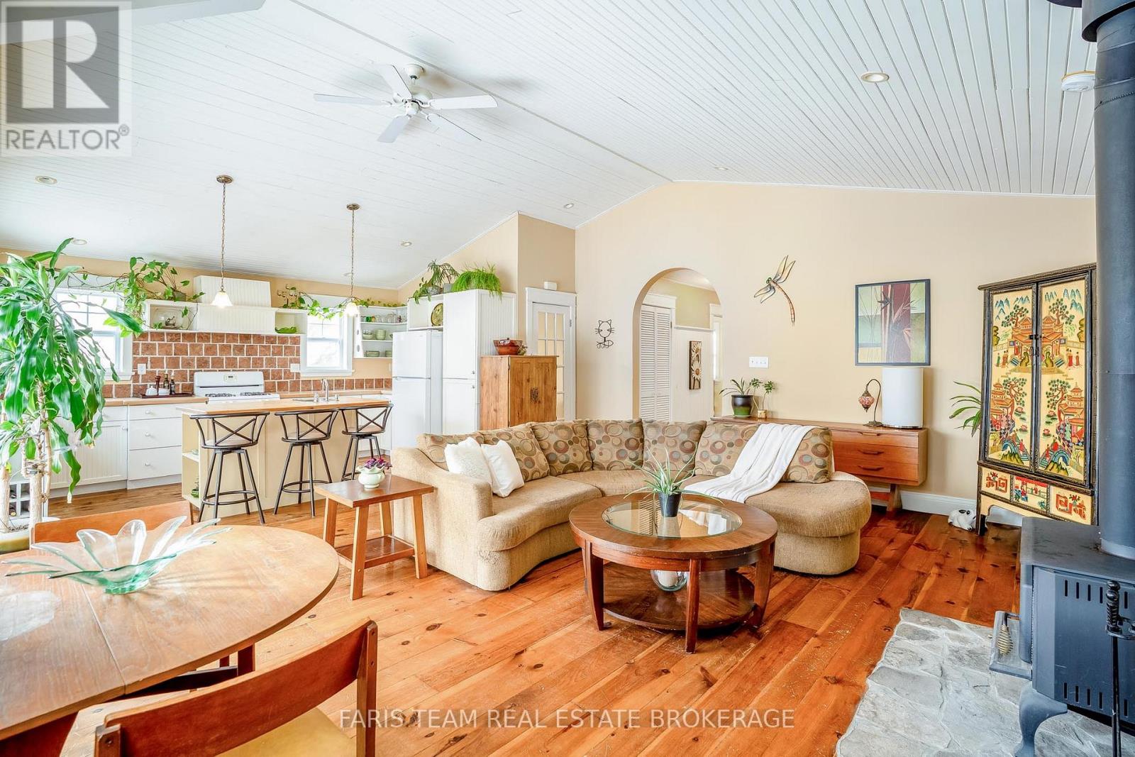 51 61st Street S, Wasaga Beach, Ontario  L9Z 1W1 - Photo 17 - S12729922