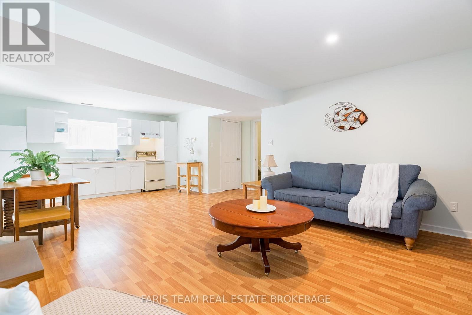 51 61st Street S, Wasaga Beach, Ontario  L9Z 1W1 - Photo 32 - S12729922