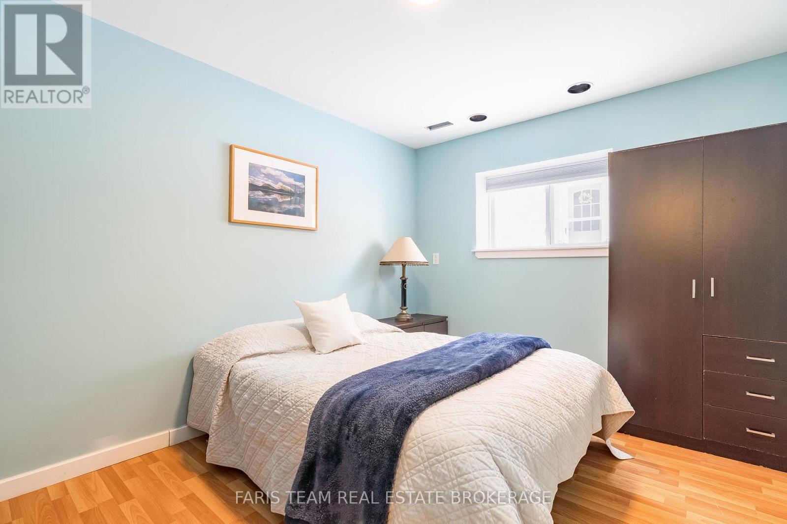 51 61st Street S, Wasaga Beach, Ontario  L9Z 1W1 - Photo 34 - S12729922