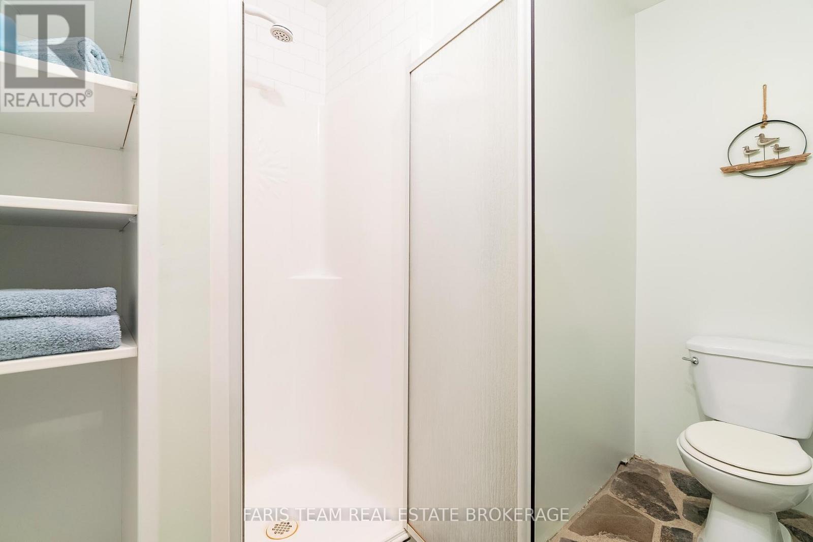 51 61st Street S, Wasaga Beach, Ontario  L9Z 1W1 - Photo 36 - S12729922