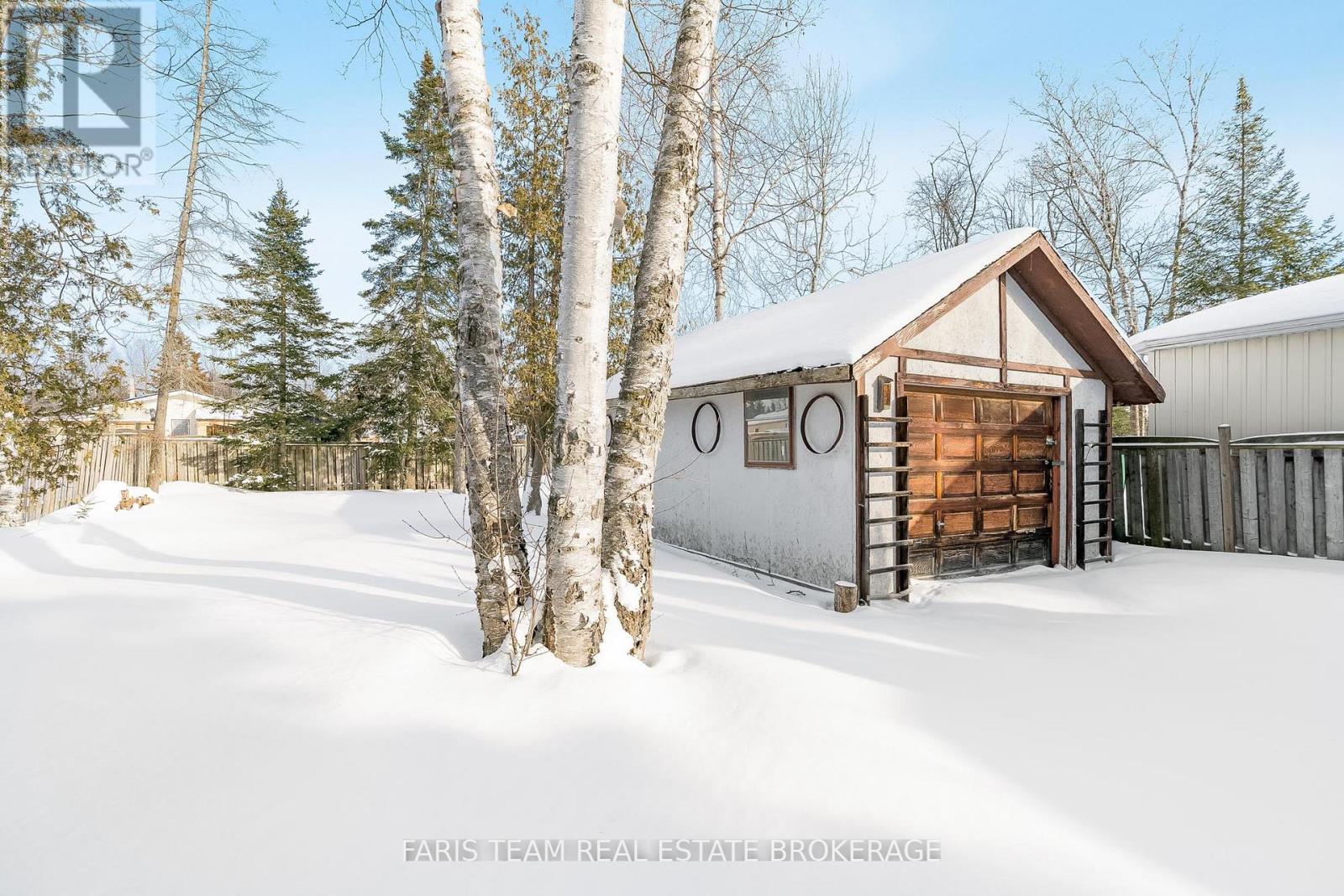 51 61st Street S, Wasaga Beach, Ontario  L9Z 1W1 - Photo 43 - S12729922