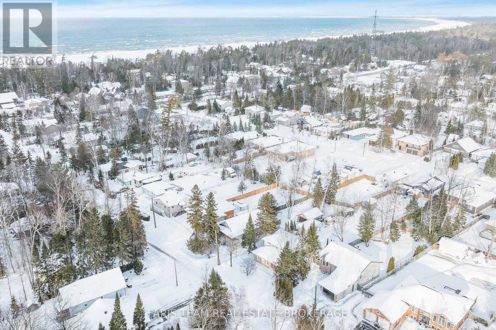 51 61st Street S, Wasaga Beach, Ontario  L9Z 1W1 - Photo 48 - S12729922