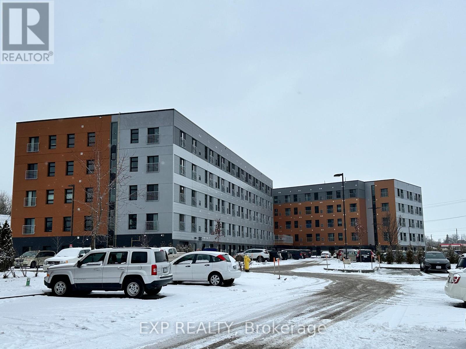 114 - 75 Barrie Road, Orillia, Ontario  L3V 8N5 - Photo 4 - S12729960