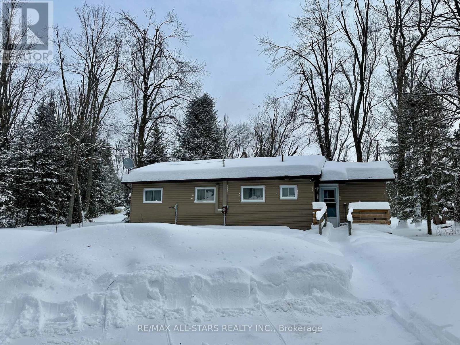 47 Kennedy Drive, Trent Lakes, Ontario  K0M 1A0 - Photo 35 - X12388329