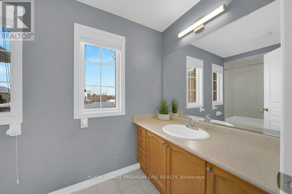 13 Summitridge Court, Brampton, Ontario L6P 2E5 - Photo 18 - W12729918