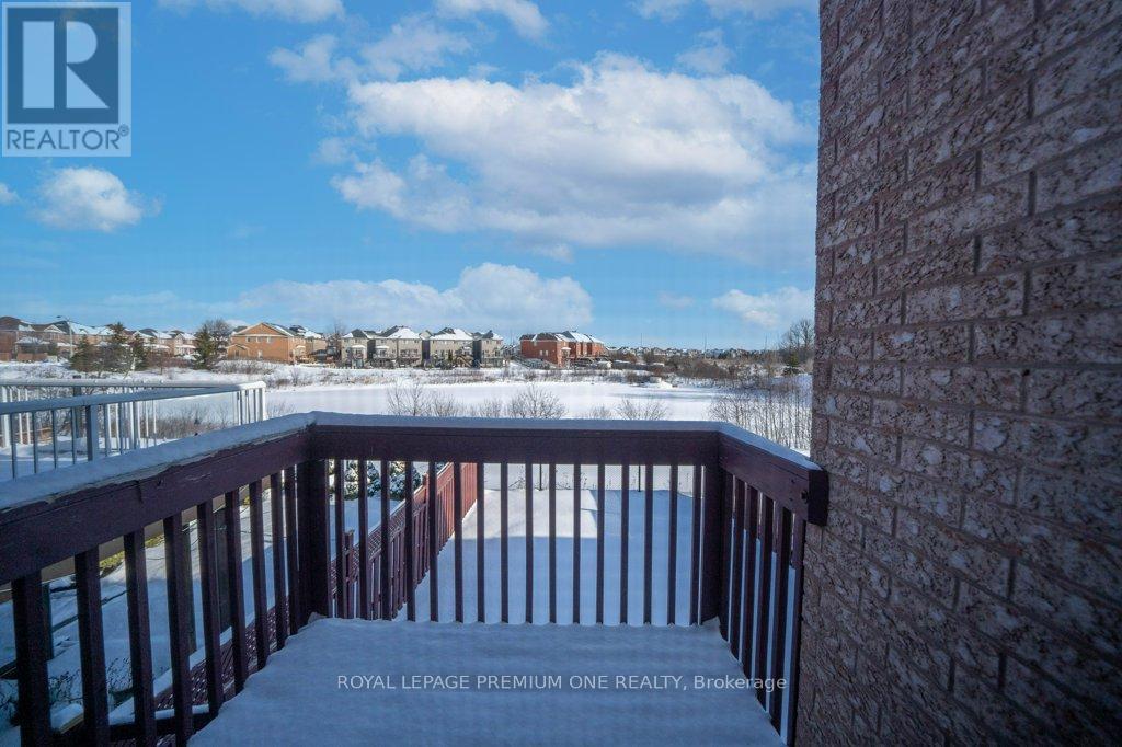 13 Summitridge Court, Brampton, Ontario L6P 2E5 - Photo 8 - W12729918