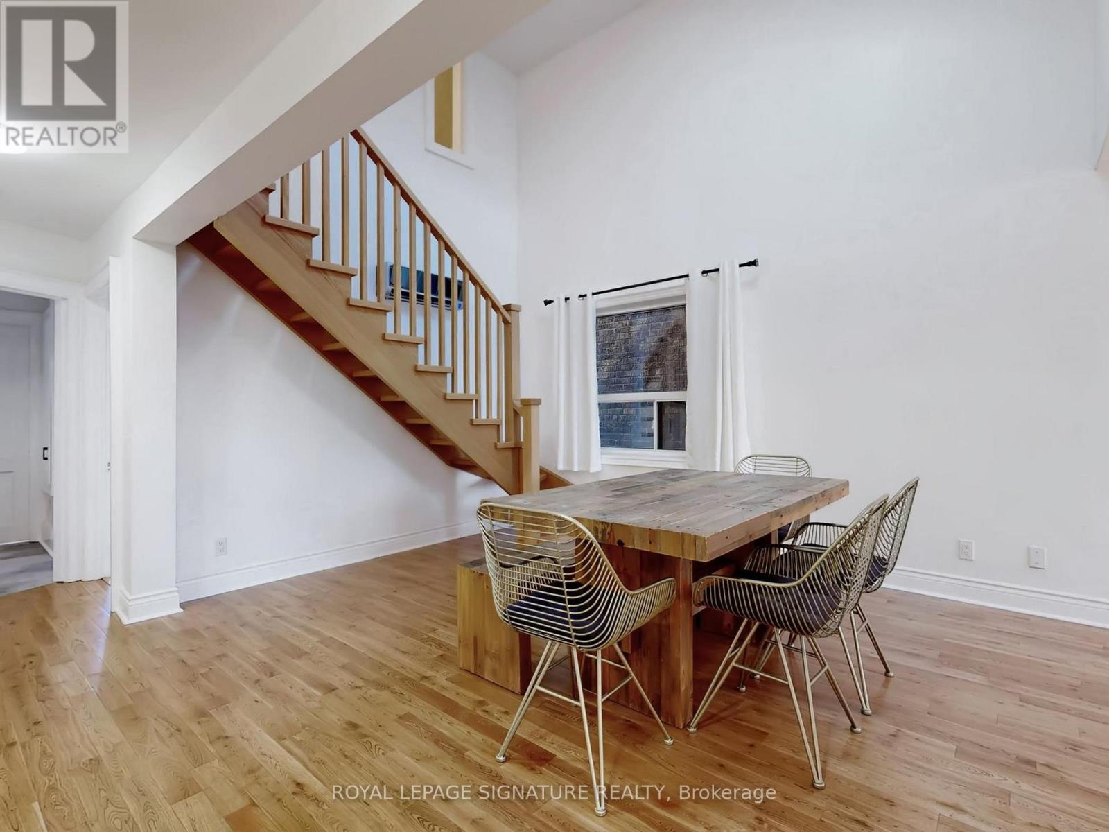 Upper - 117 Westmount Avenue, Toronto, Ontario  M6H 3K3 - Photo 7 - W12729946