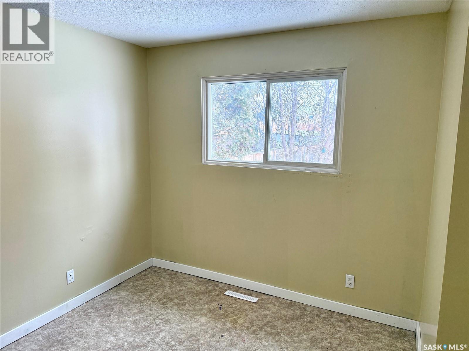 1452 111th Street, North Battleford, Saskatchewan  S9A 2K6 - Photo 8 - SK026455