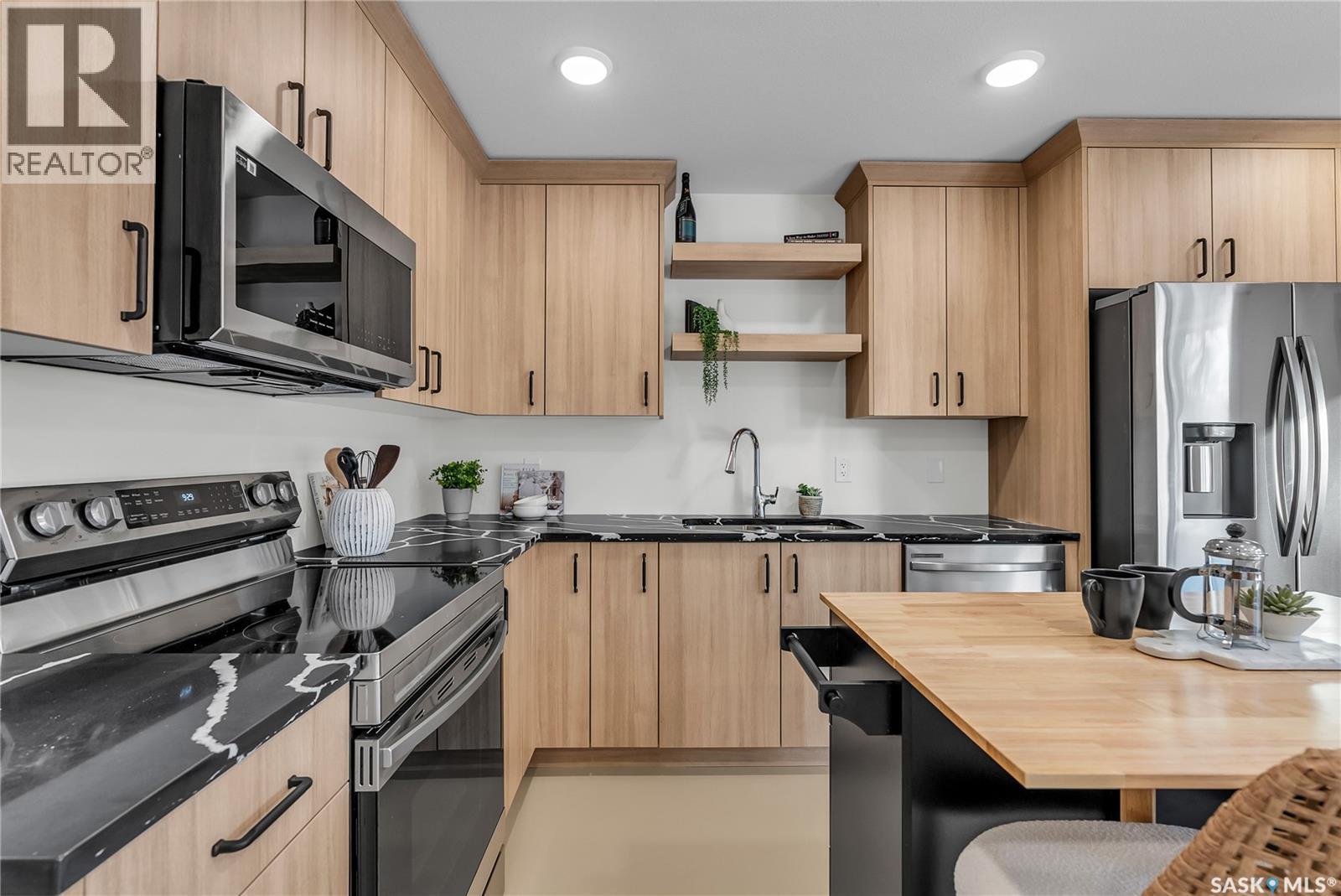 206 F Avenue N, Saskatoon, Saskatchewan  S7L 1W1 - Photo 4 - SK027399