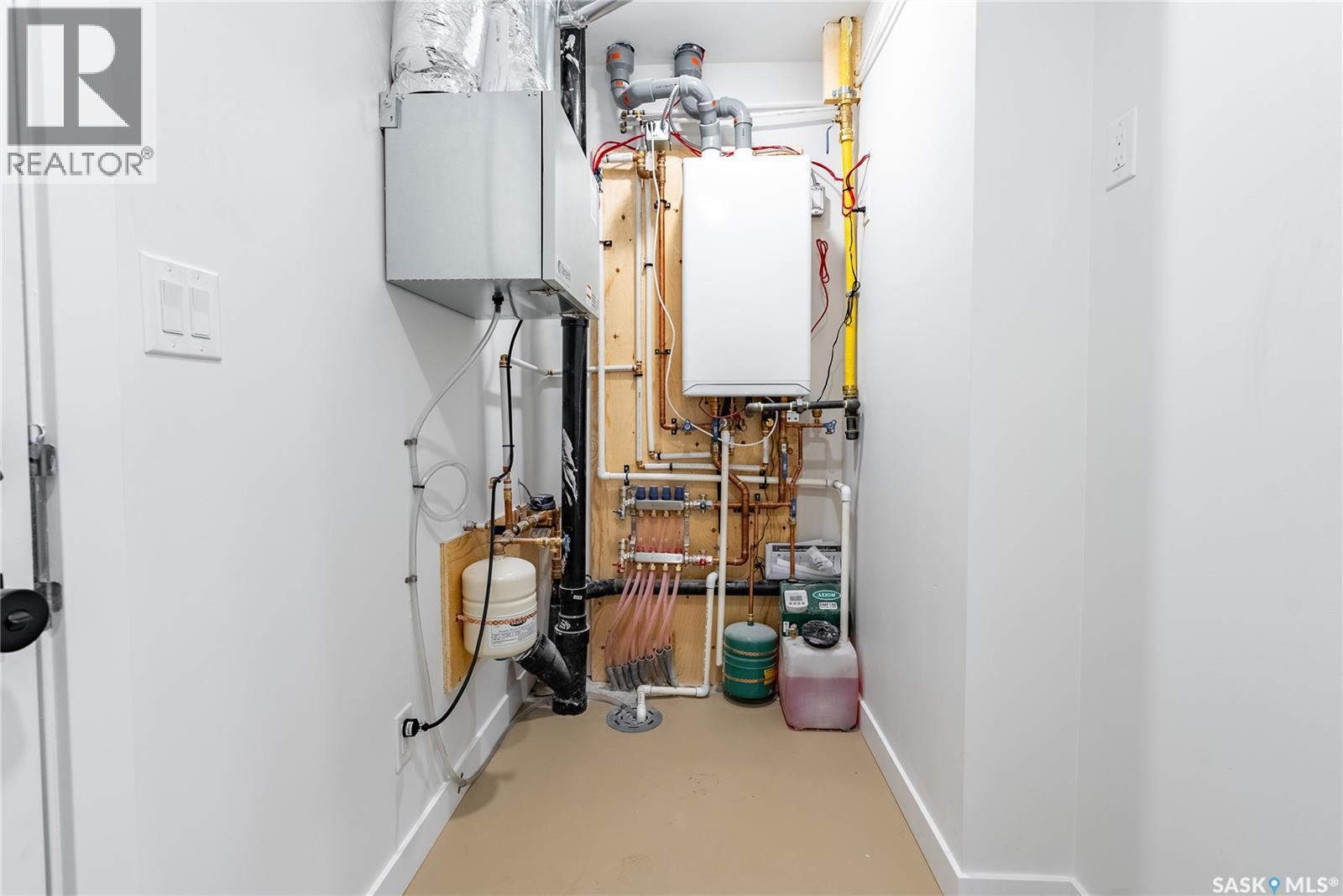 206 F Avenue N, Saskatoon, Saskatchewan  S7L 1W1 - Photo 24 - SK027399