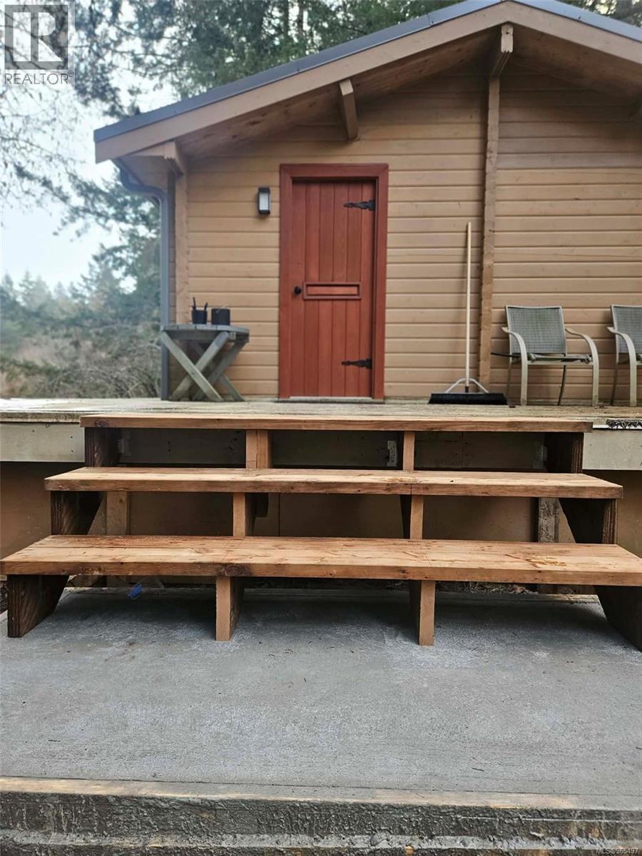 605 South Rd, Gabriola Island, British Columbia  V0R 1X3 - Photo 3 - 965497