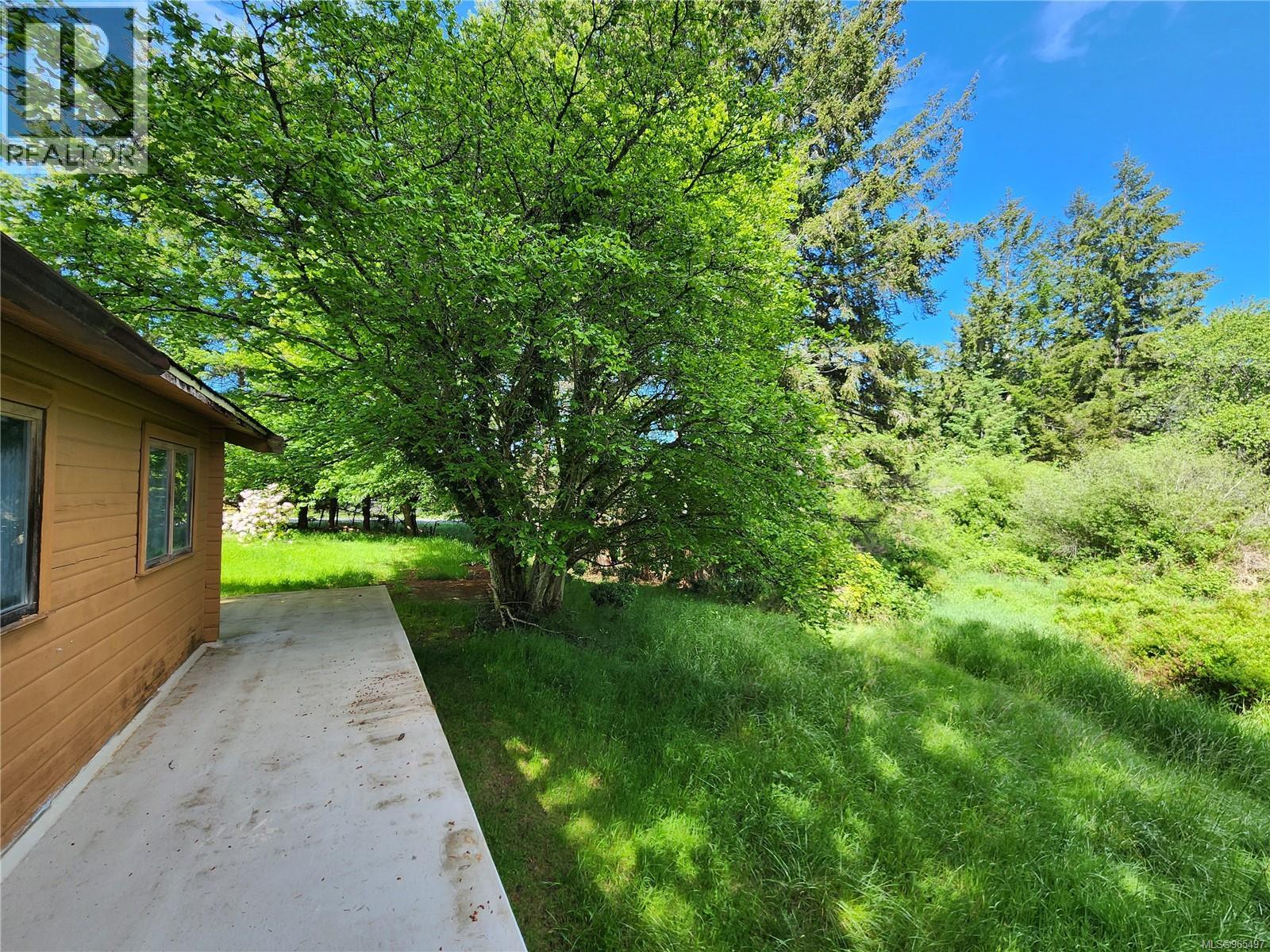 605 South Rd, Gabriola Island, British Columbia  V0R 1X3 - Photo 8 - 965497