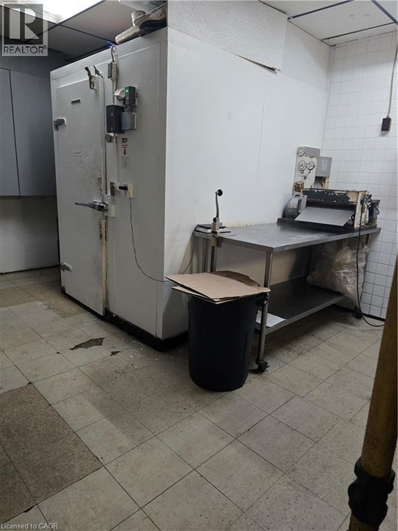 1240 Simcoe Street N Unit# 202, Oshawa, Ontario  L1G 4X3 - Photo 4 - 40792671