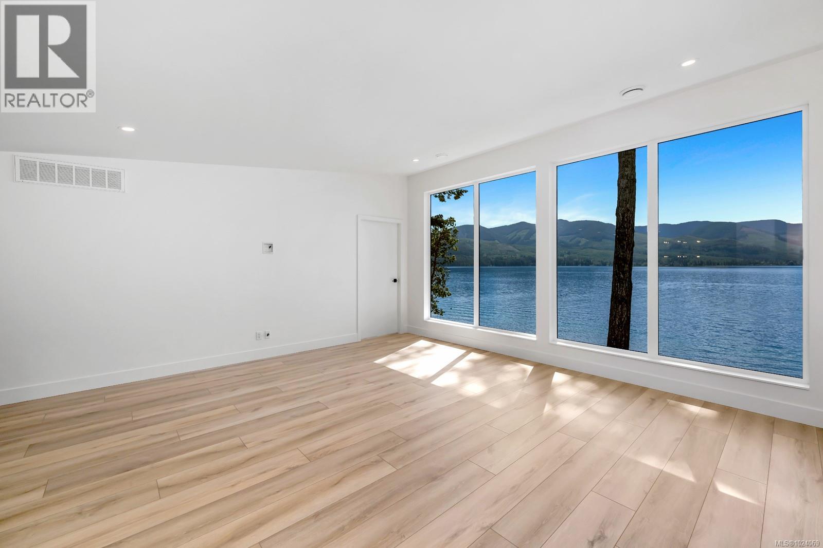 8394 Sa-Seen-Os Rd, Youbou, British Columbia  V0R 3E1 - Photo 35 - 1024069